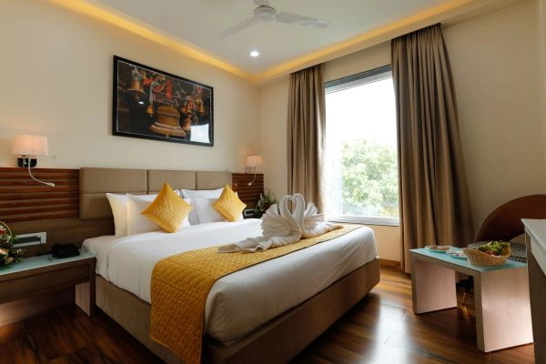 Superior Double Room Bedside Table and Lamp
